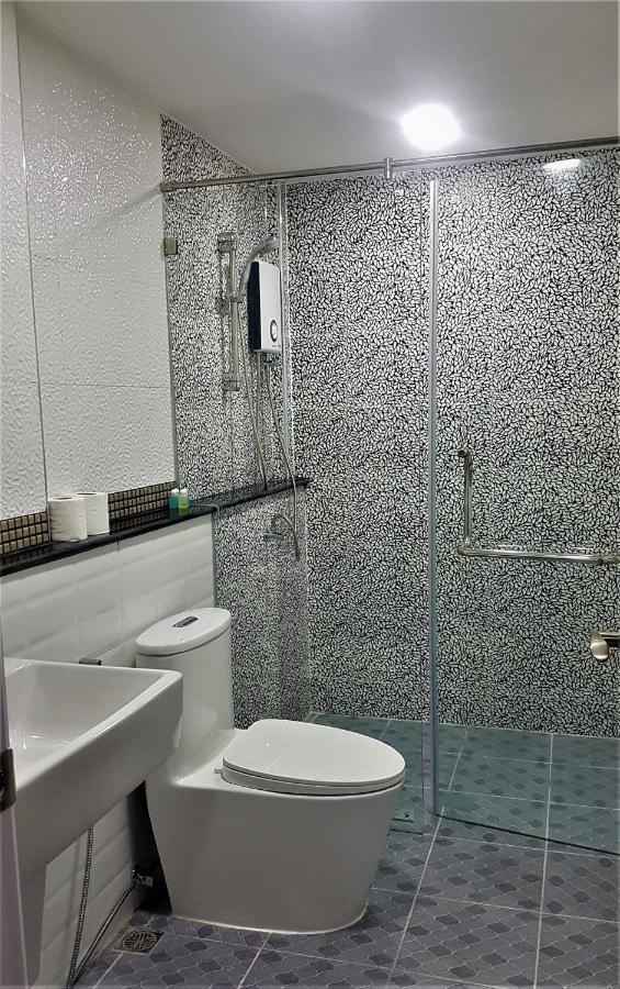 La Capannina Hotel Patong Екстериор снимка