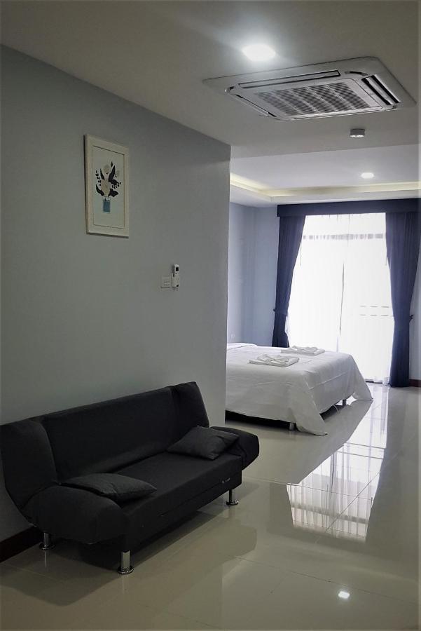 La Capannina Hotel Patong Екстериор снимка