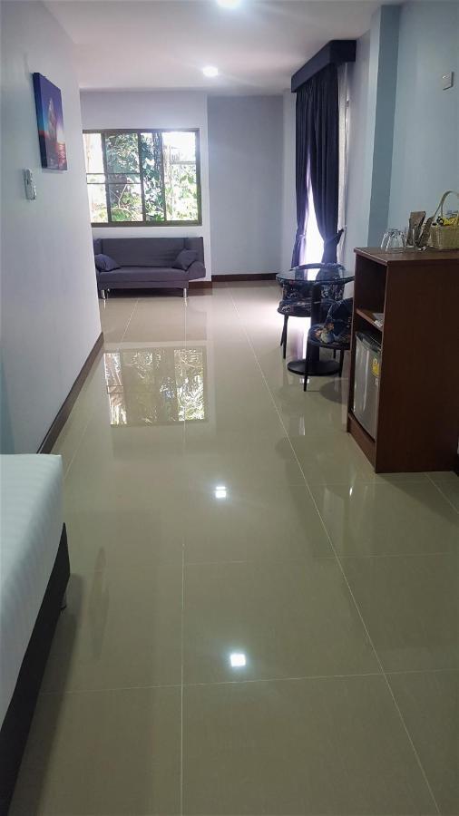 La Capannina Hotel Patong Екстериор снимка